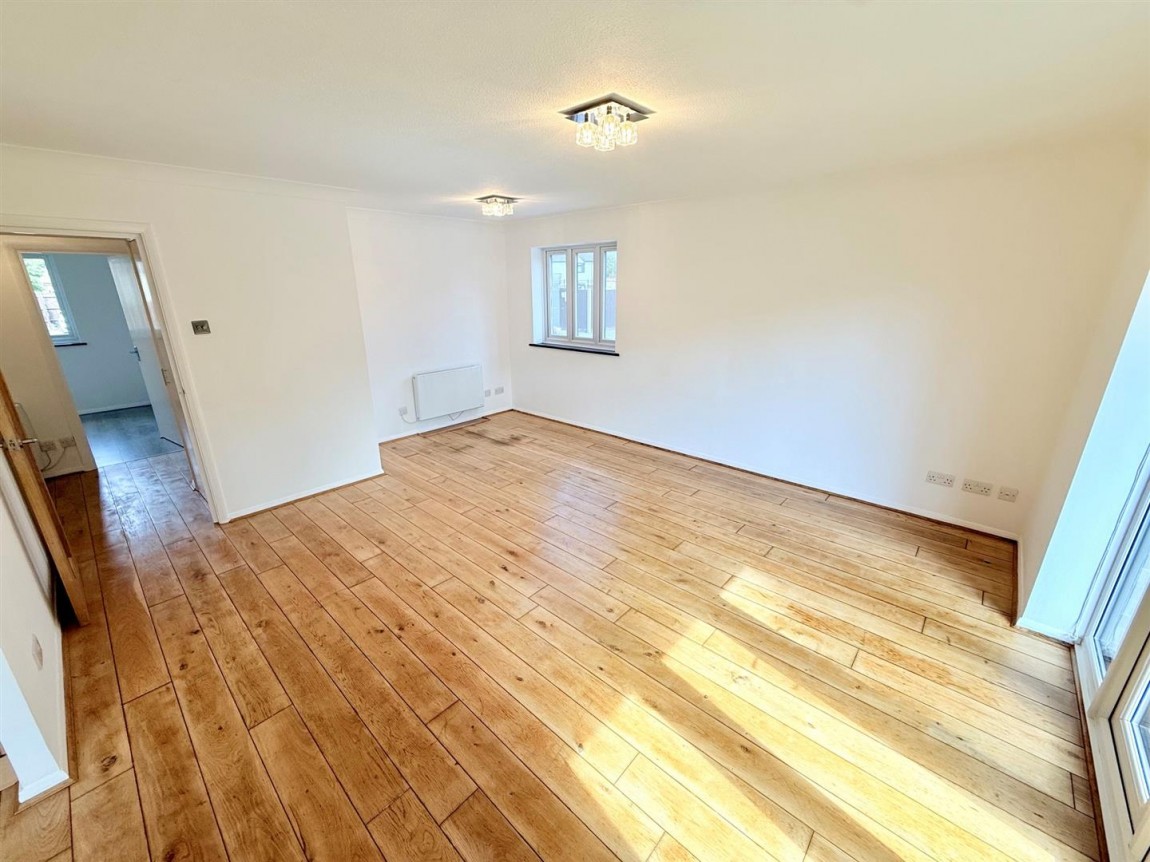 Images for Horseshoe Close, Waltham Abbey