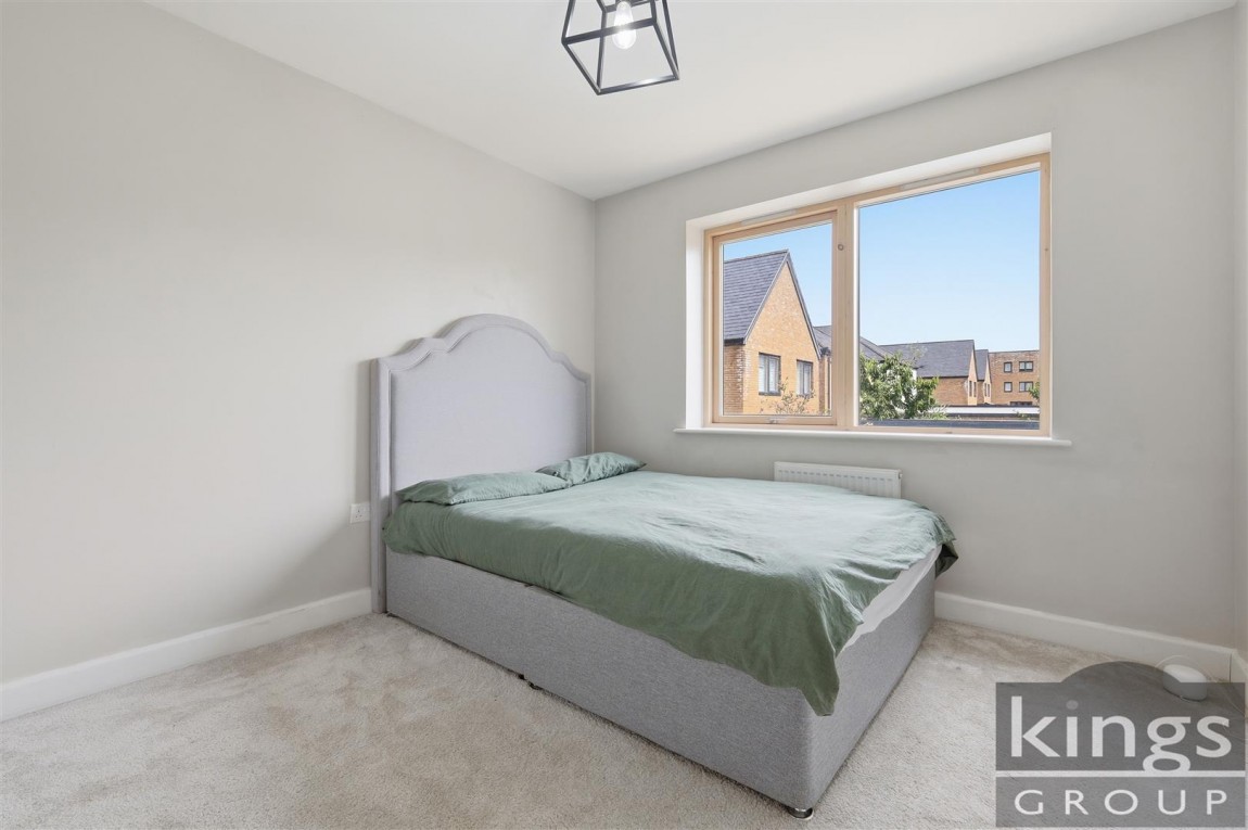 Images for Nuthatch Drive, Newhall