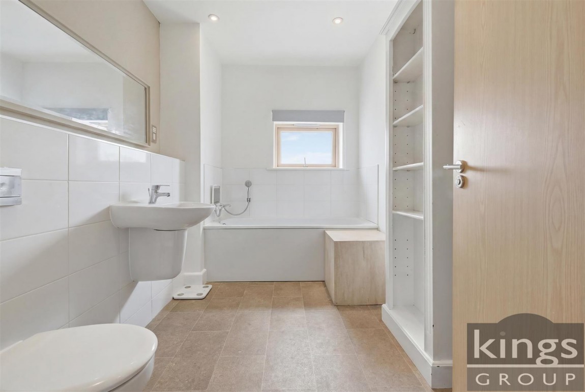 Images for Nuthatch Drive, Newhall