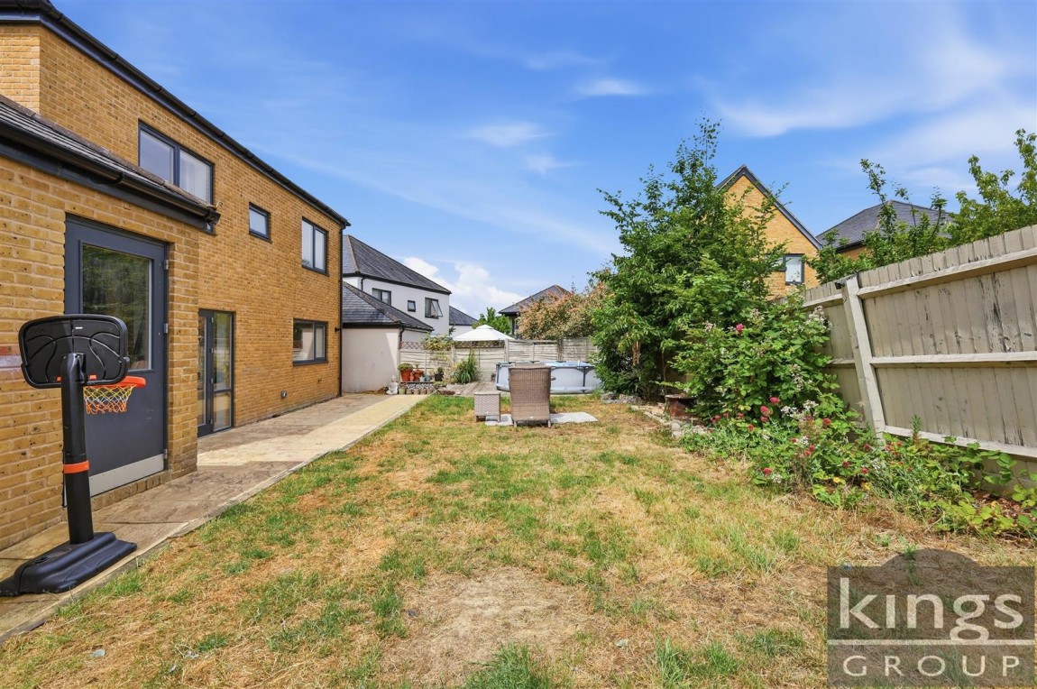 Images for Nuthatch Drive, Newhall