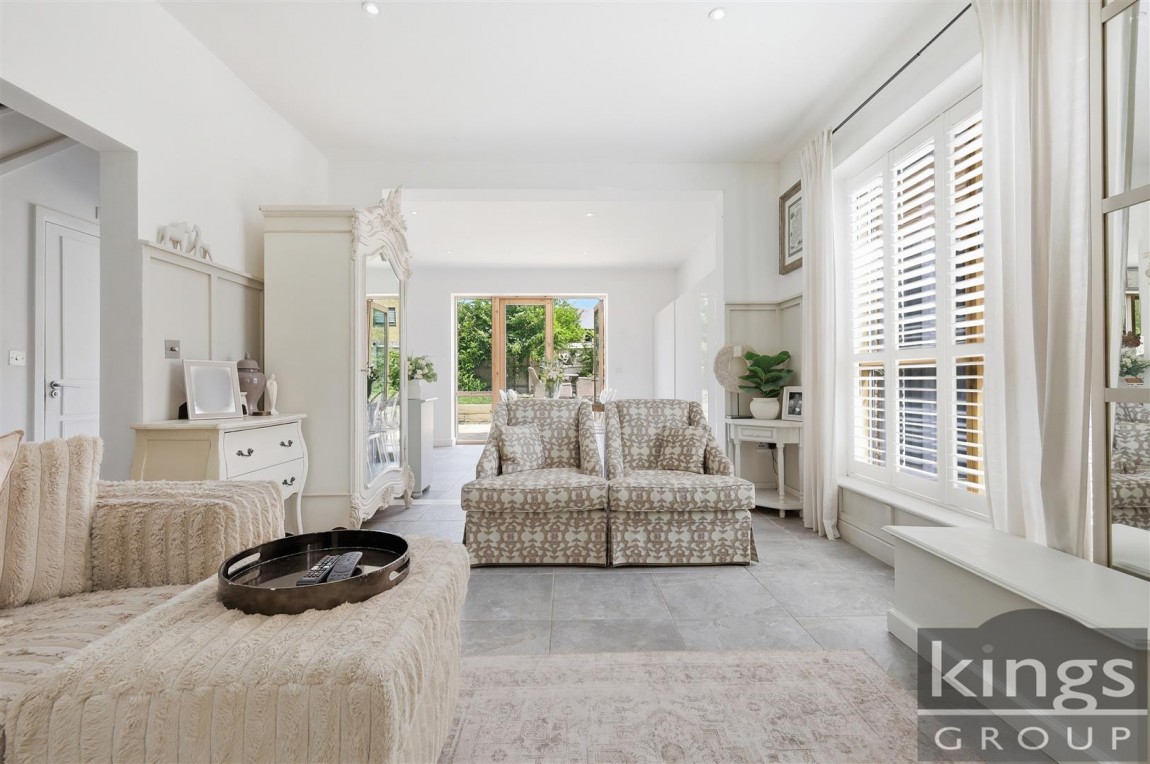 Images for Nuthatch Drive, Newhall
