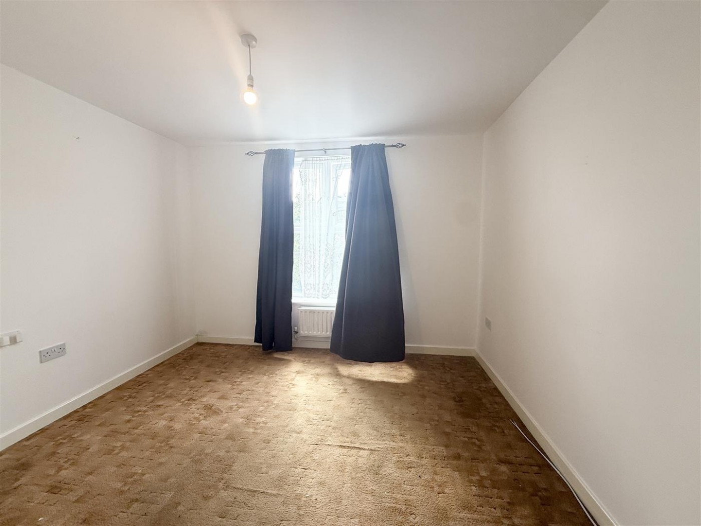 Images for Gareth Drive, Edmonton