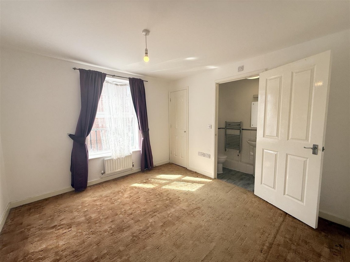 Images for Gareth Drive, Edmonton