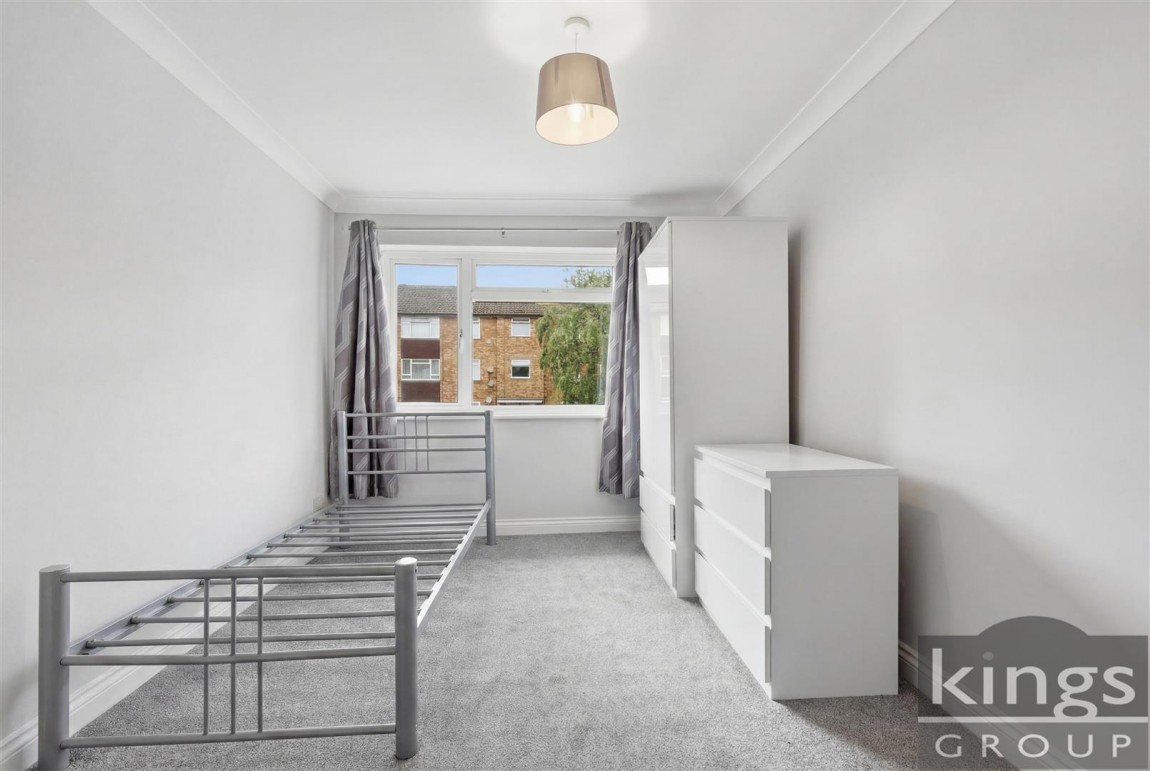 Images for Oxford Close, Cheshunt