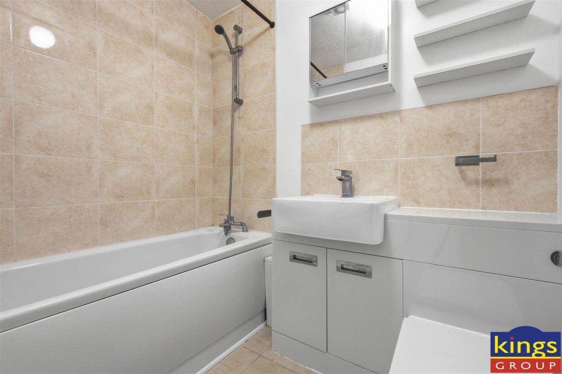 Images for Green Pond Close, London