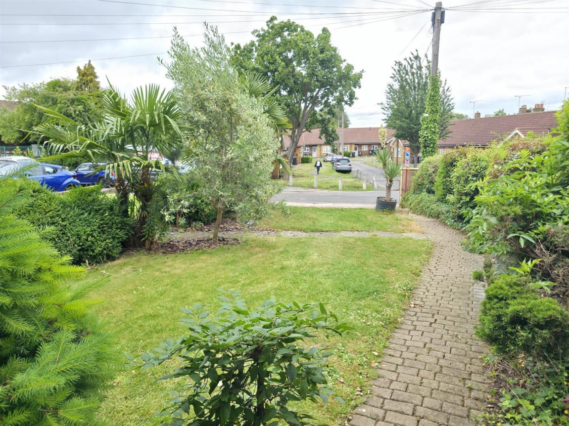 Images for The Gladeway, Waltham Abbey