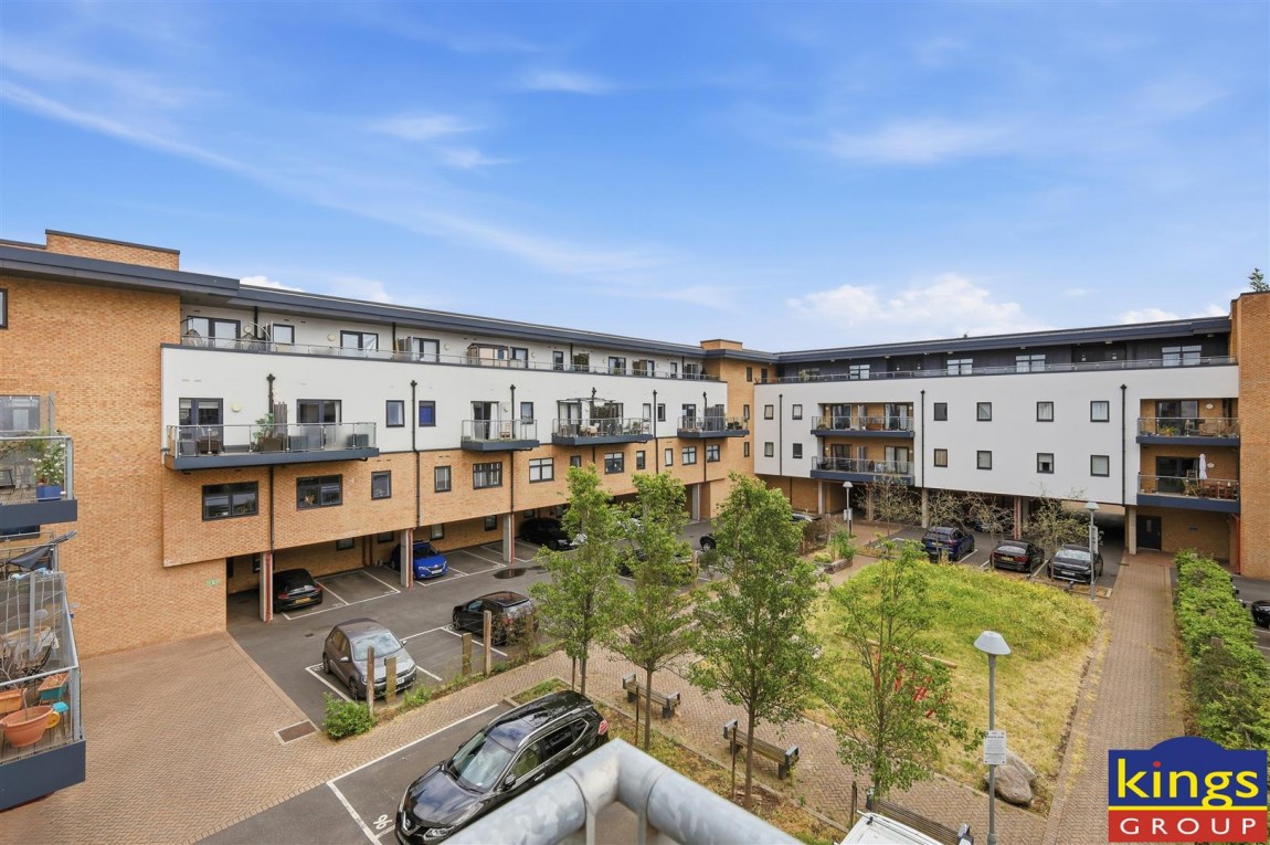 Images for Thornbury Way, London