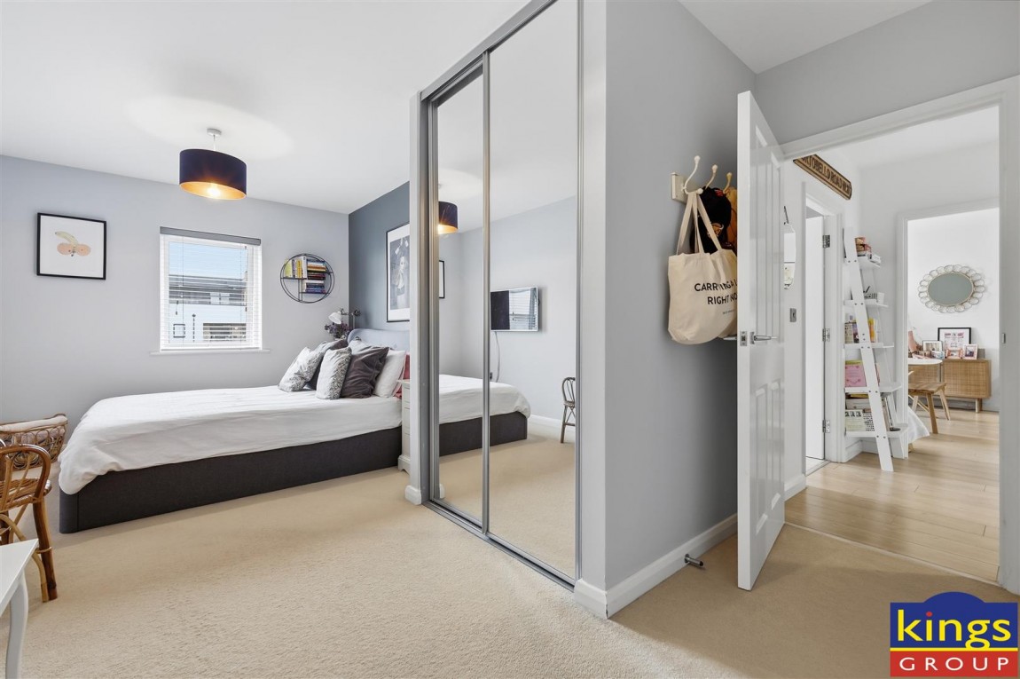 Images for Thornbury Way, London