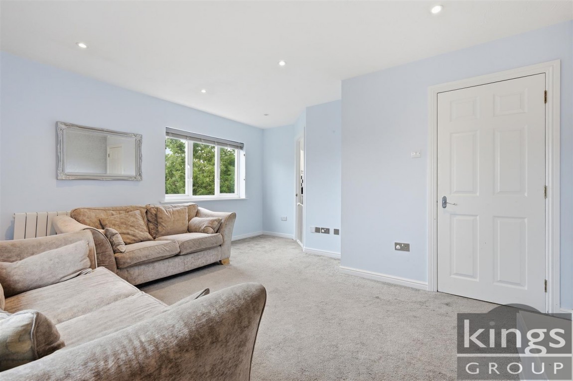 Images for Chelsea Gardens, Church Langley