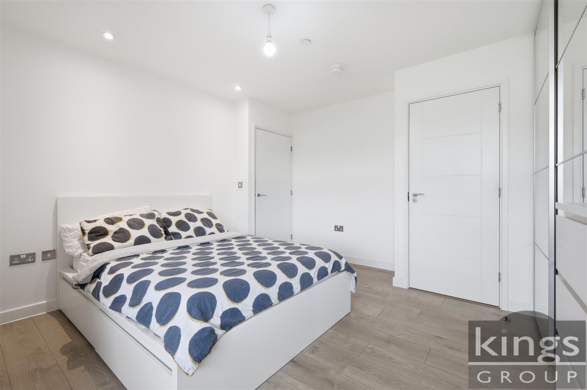 Images for Edinburgh Gate, Harlow