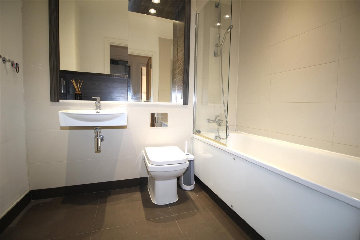 Images for Burlington House, Swanfield Road, Waltham Cross