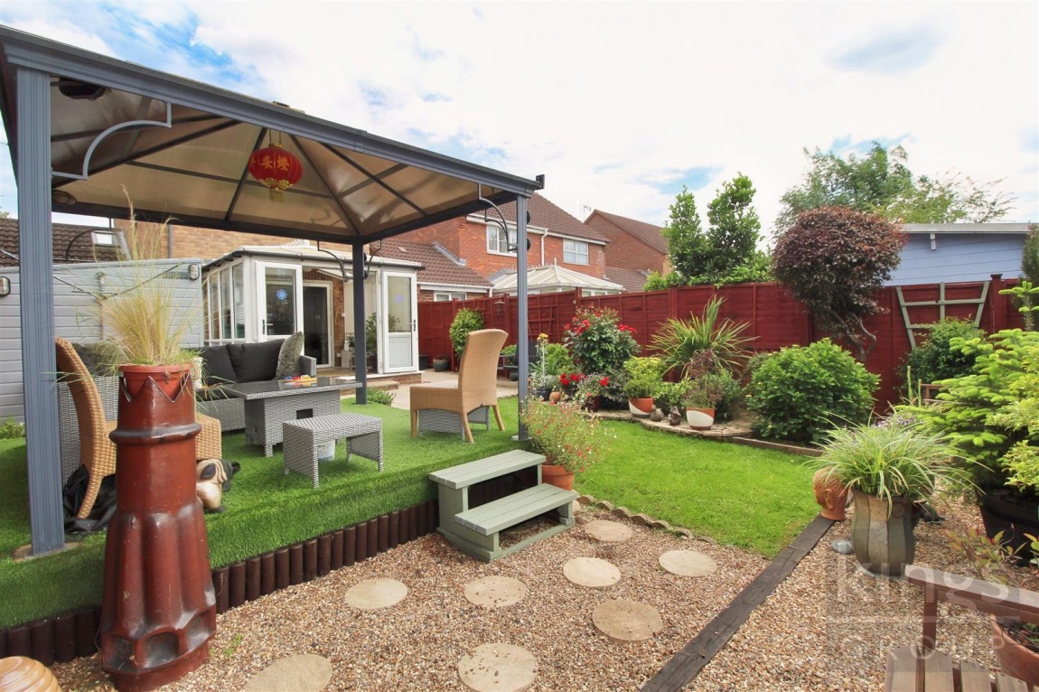 Images for Waltham Gate, Thomas Rochford Way, Waltham Cross