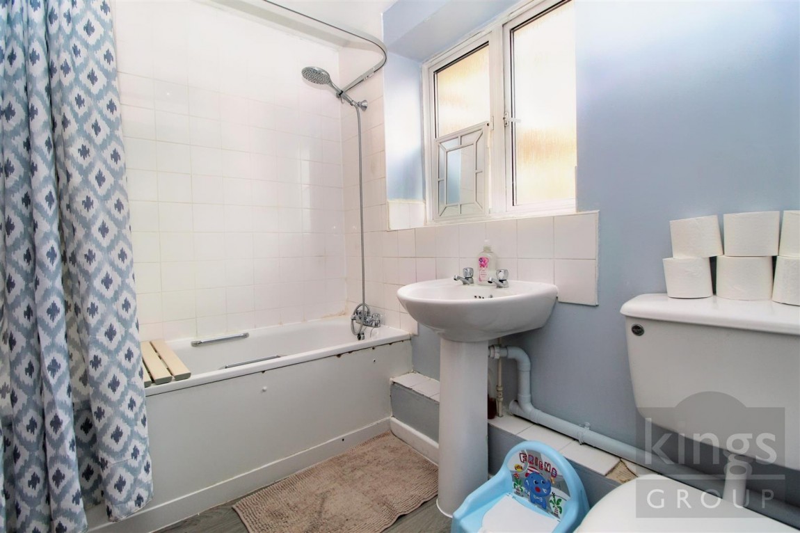 Images for Bullsmoor Way, Waltham Crosss