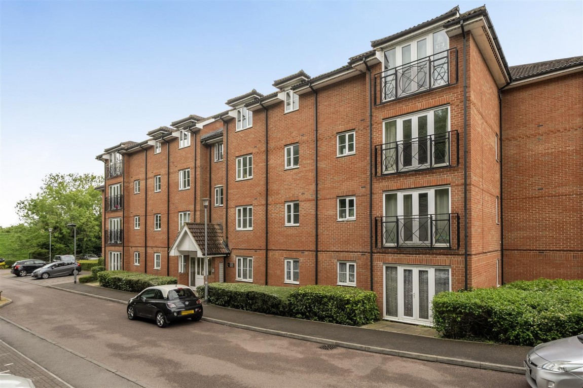 Images for Winnipeg Way, Broxbourne