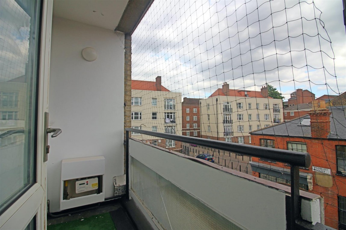 Images for Tomlinson Close, London