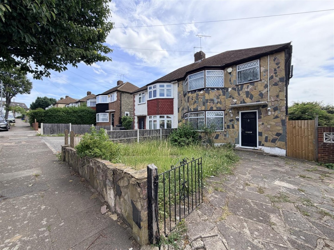 Images for Carlisle Gardens, Ilford