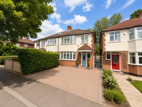 Waterhall Avenue, London - EAID:KingsGroupApi2020, BID:30505-1