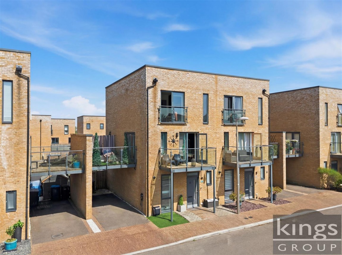 Images for Greenfinch Way, Newhall, Harlow