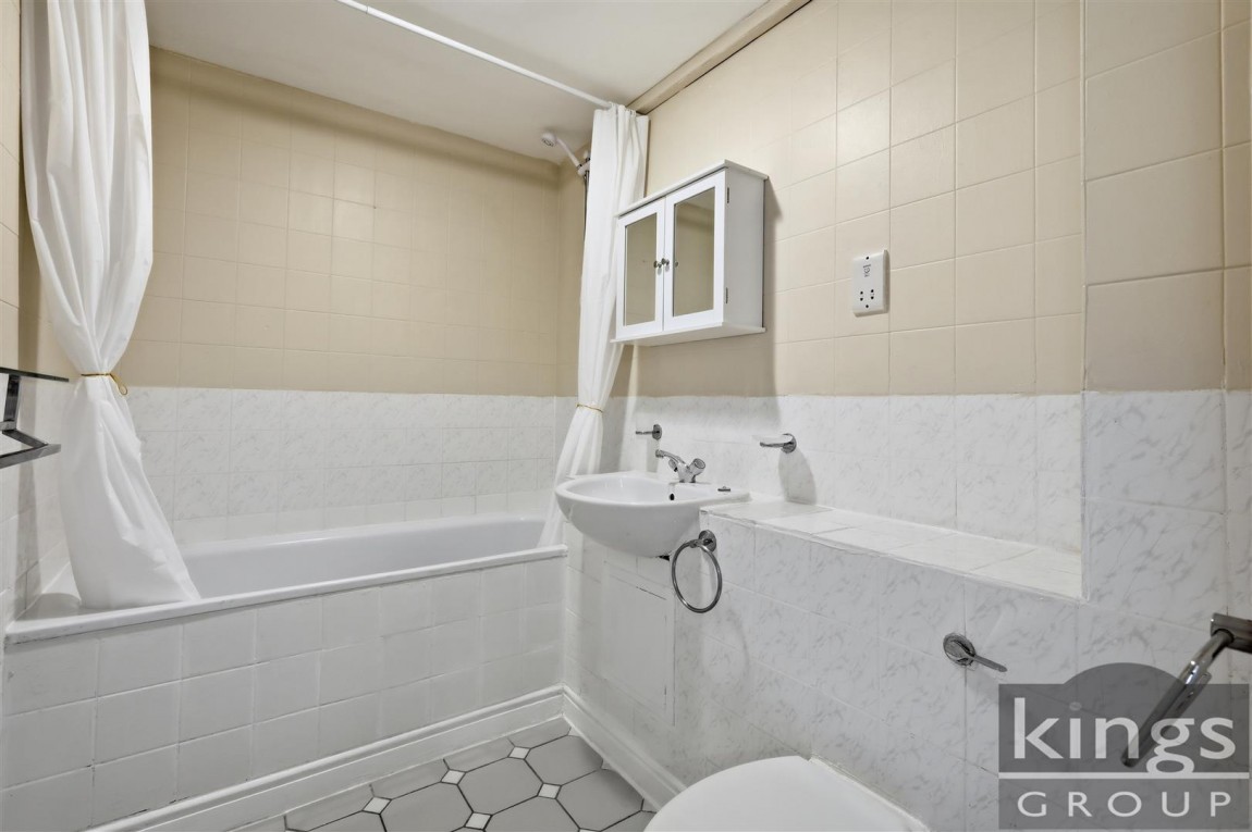 Images for Harston Drive, Enfield