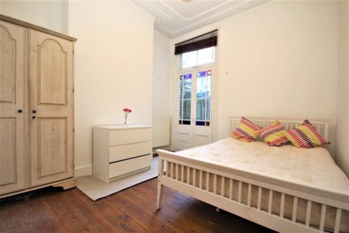 Images for Cleveland Park Avenue, London