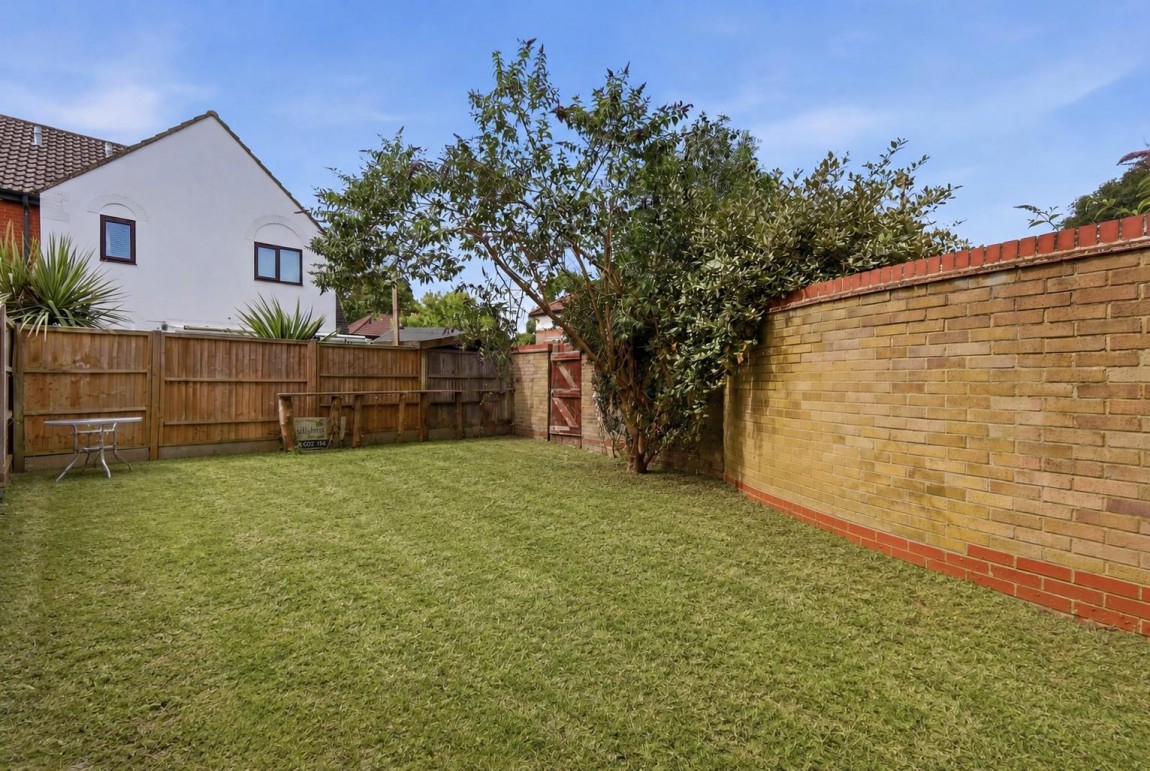 Images for Hollybush Way, Cheshunt, Waltham Cross