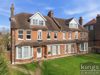 Lee Court, Queen Annes Place, Enfield
