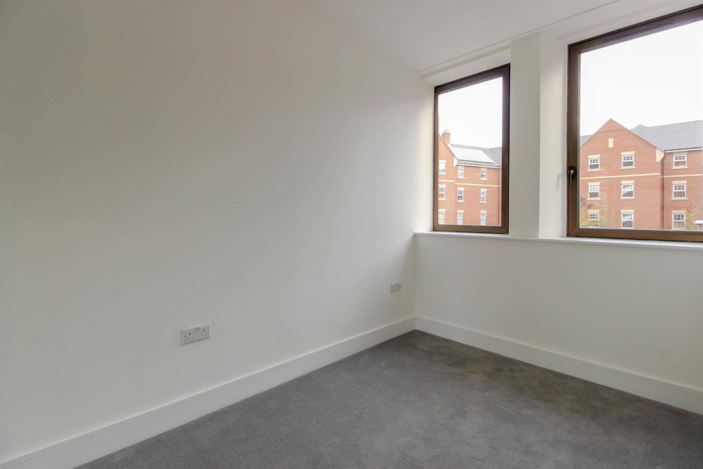 Images for Eleanor Cross Road, Waltham Cross