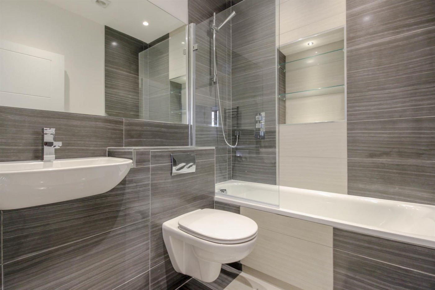 Images for Eleanor Cross Road, Waltham Cross