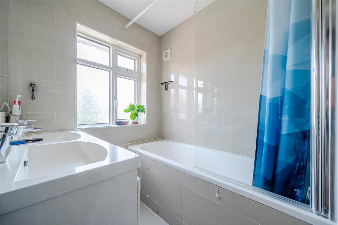 Images for Hadley Close, London
