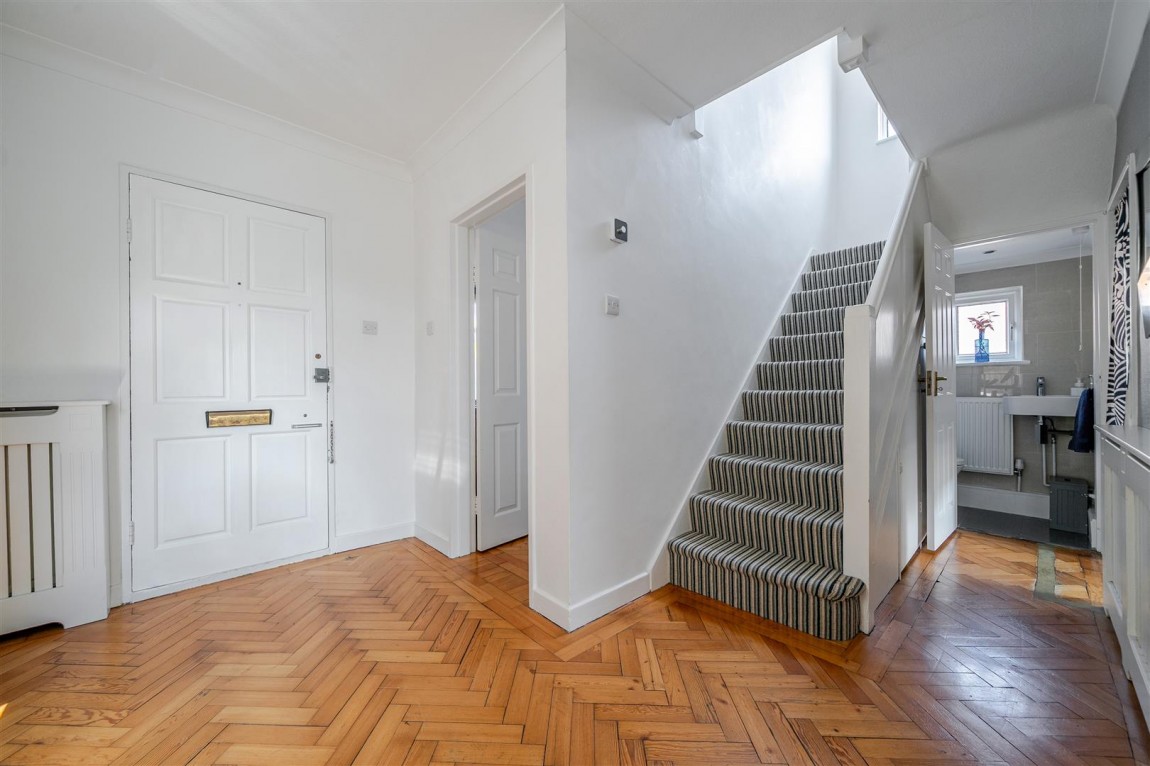 Images for Hadley Close, London