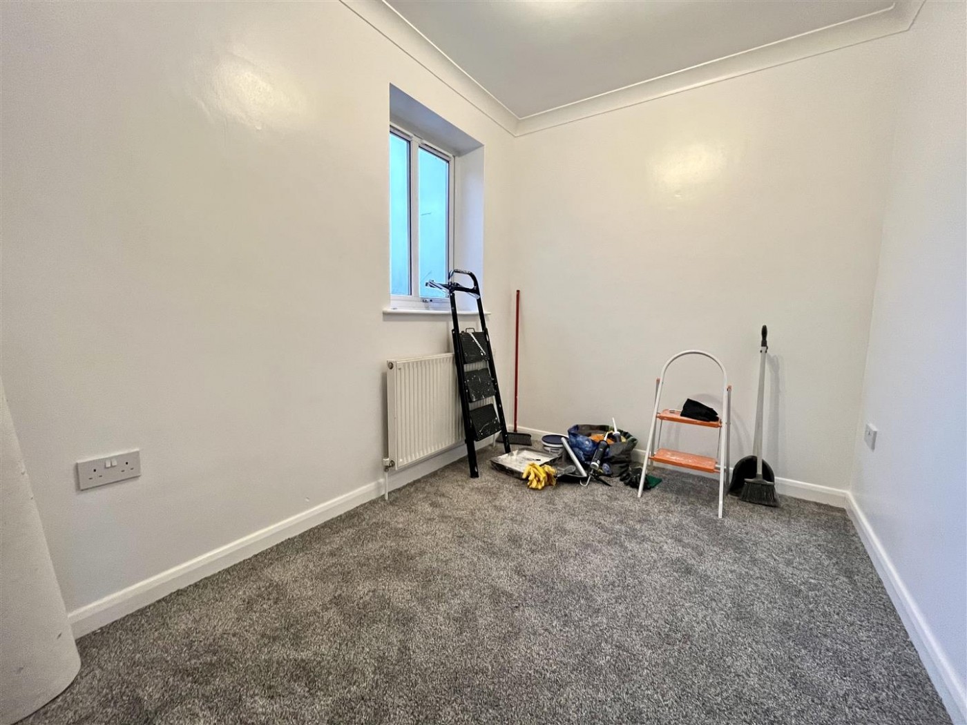 Images for Round House Court, Hobbs Close