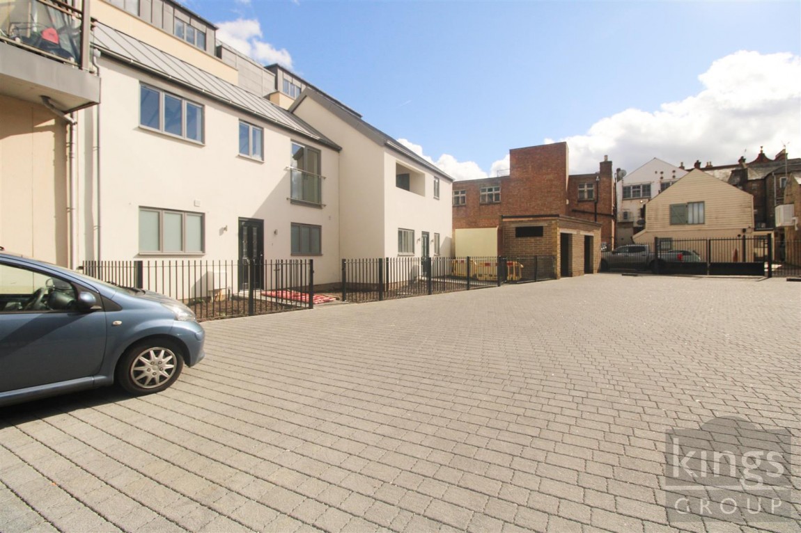 Images for Maidenhead Yard, Hertford