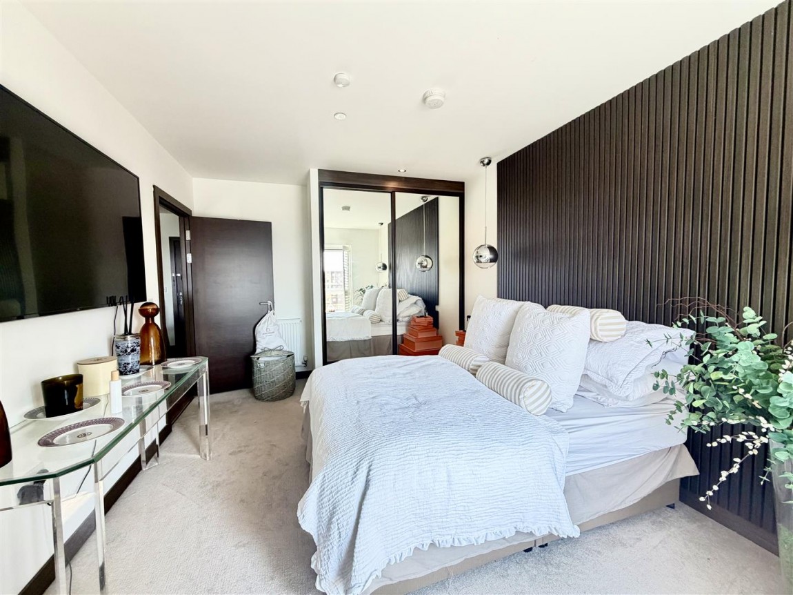 Images for Moore House, Edinburgh Gate