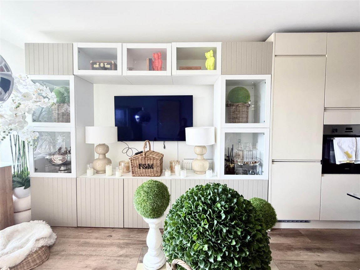 Images for Moore House, Edinburgh Gate