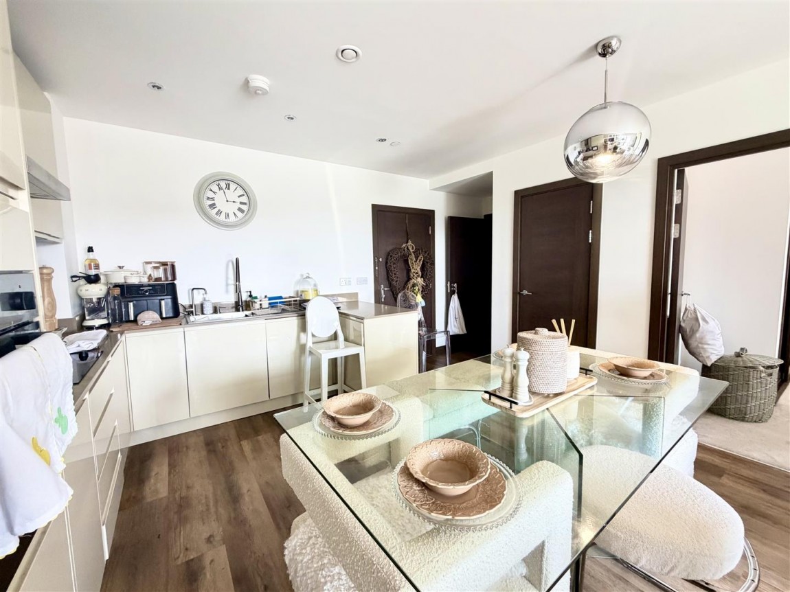 Images for Moore House, Edinburgh Gate