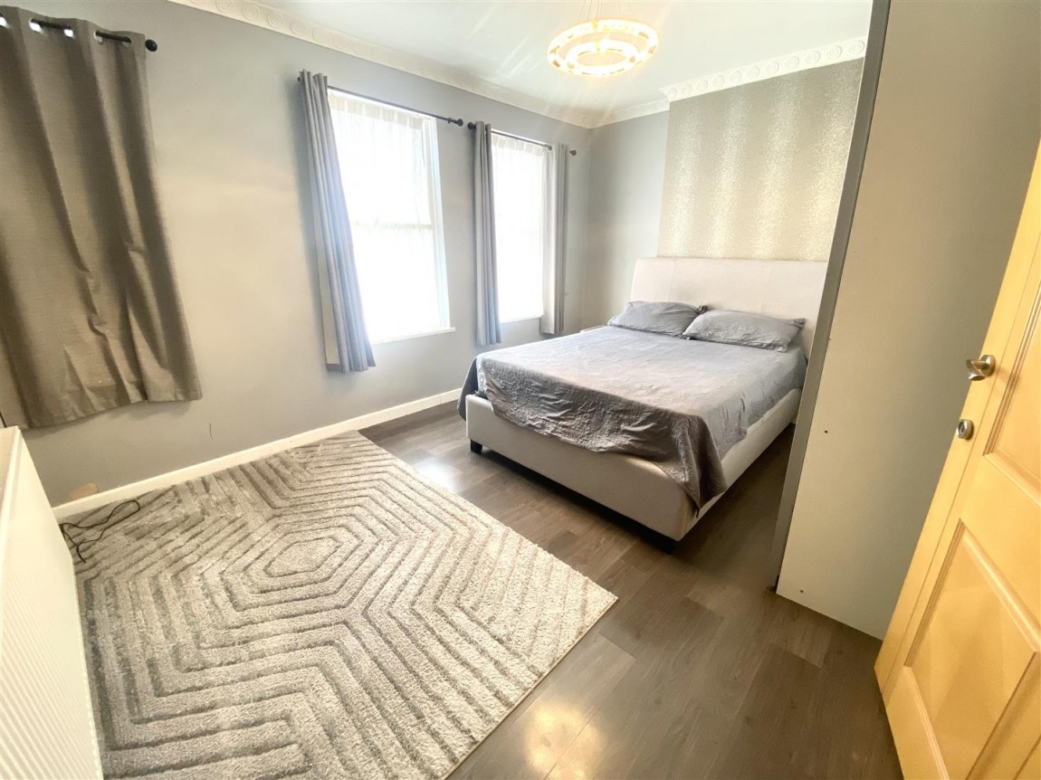 Images for Newbury Road, London