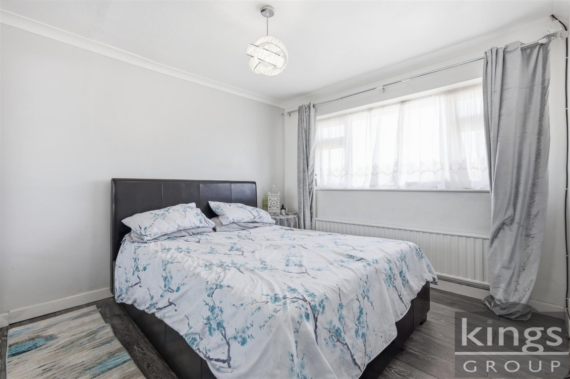 Images for Holmesdale, Waltham Cross