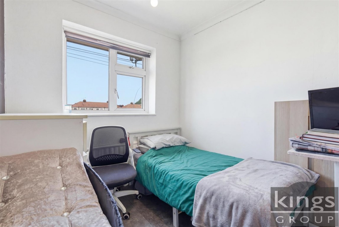 Images for Holmesdale, Waltham Cross