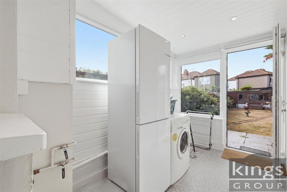 Images for Chailey Avenue, Enfield