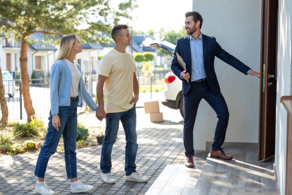 First impressions: What buyers notice in the first five minutes 